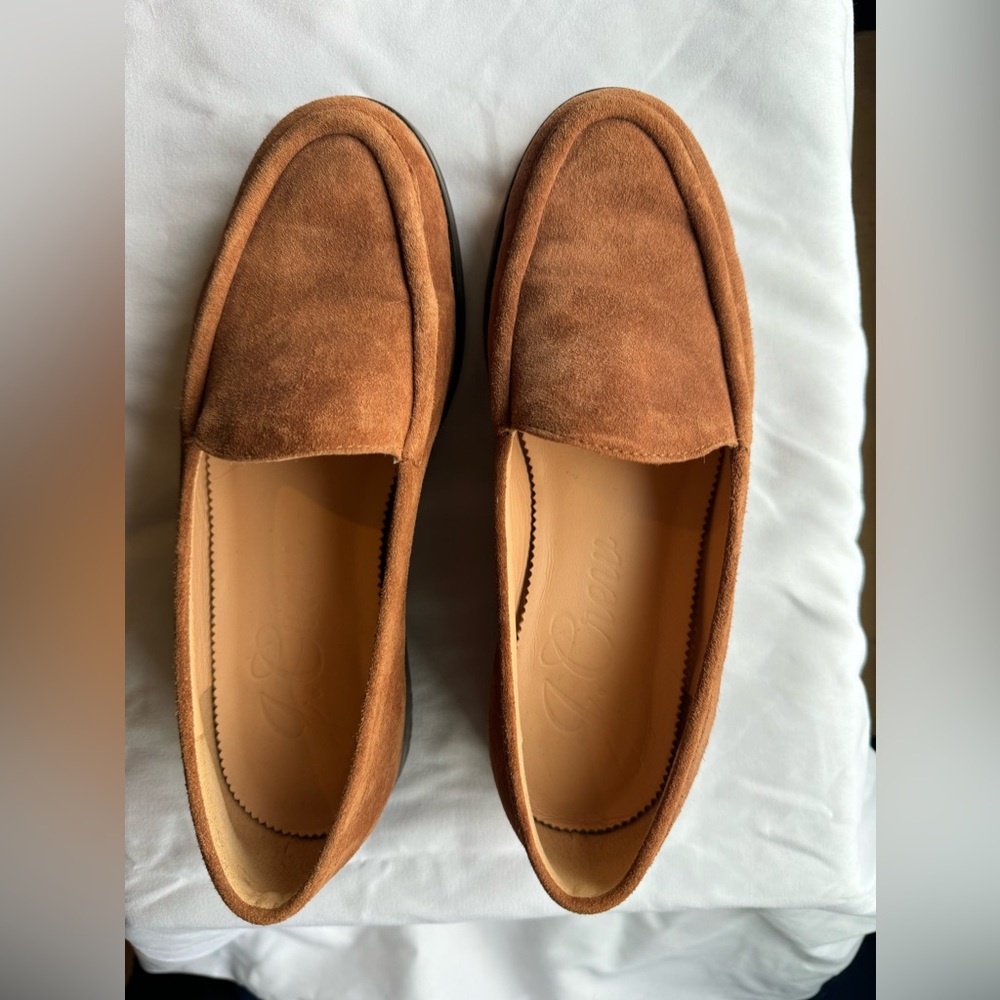 J crew loafer size 6.5 lightly worn peach:tan color